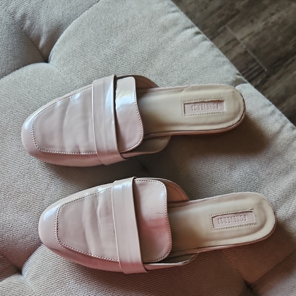 Forever 21 Cream Mules - Picture 1 of 2